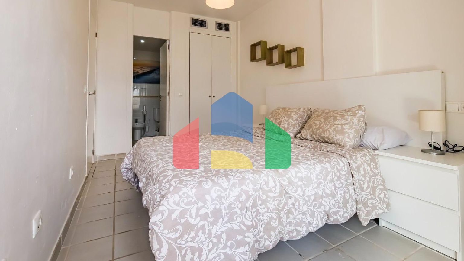 ЭКСКЛЮЗИВНАЯ КВАРТИРА С ВИДОМ НА МОРЕ ИЗ ДВУХ HAB. В ЖИЛОМ LA CALMA — ORIHUELA COSTA