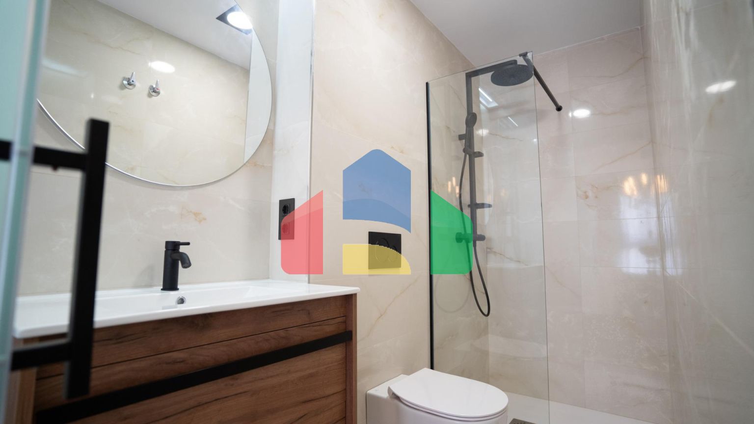 НОВЫЙ ЖИЛОЙ КОМПЛЕКС В ОРИУЭЛА КОСТА