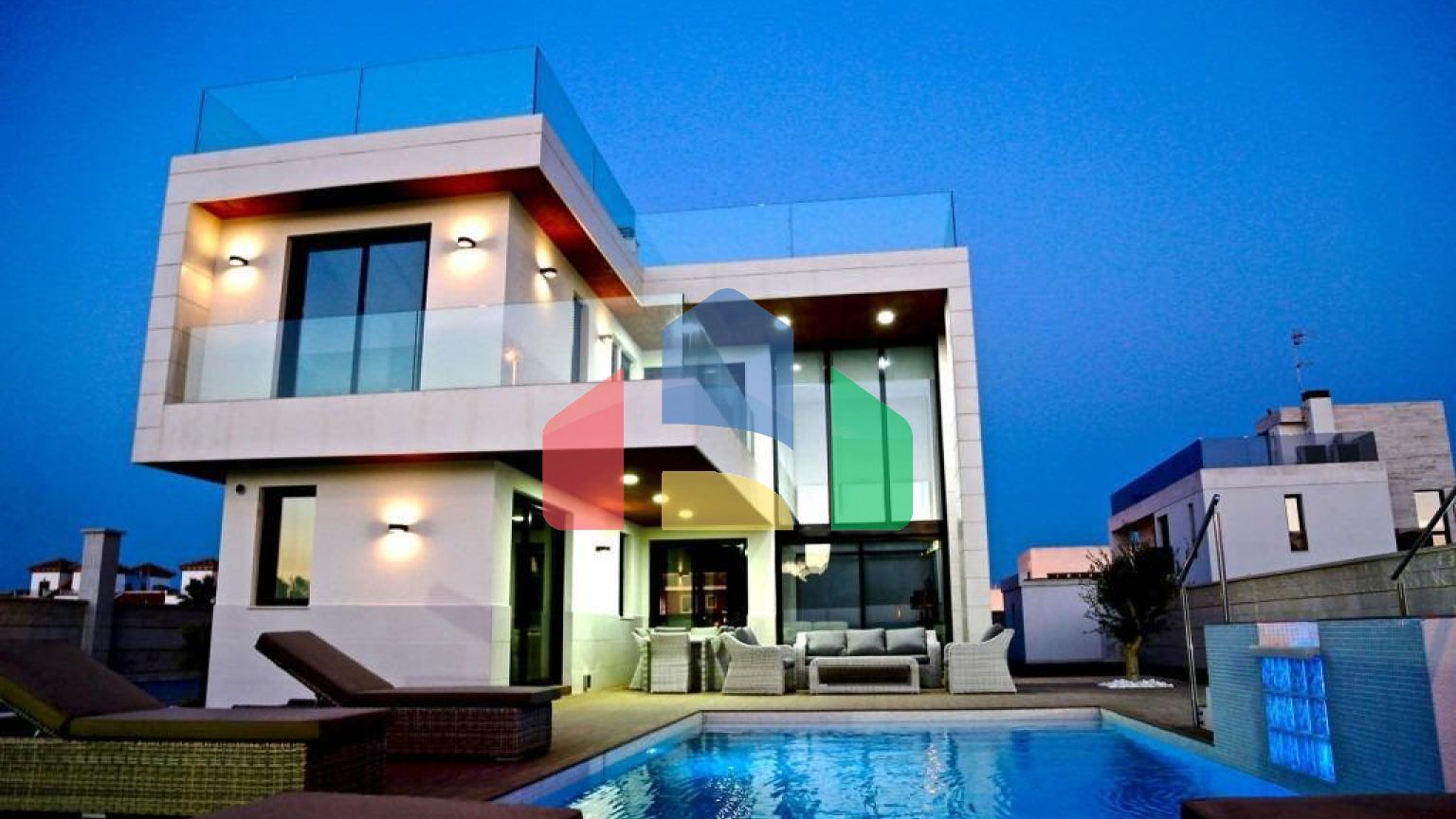 НОВЫЕ ВИЛЛЫ В КАМПОАМОРЕ