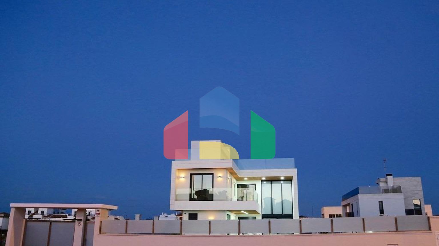 НОВЫЕ ВИЛЛЫ В КАМПОАМОРЕ