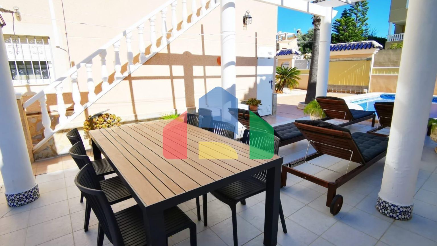 Просторный шале в Ла Флорида, Орихuela Коста — Идеально для наслаждения солнцем и пляжем