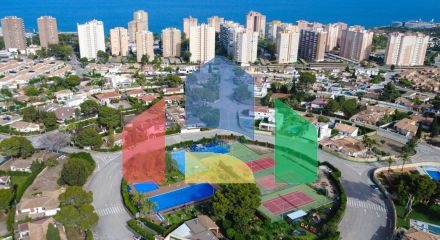 Роскошная вилла в 800 метрах от моря в Кампоамор, Южное побережье Бланка