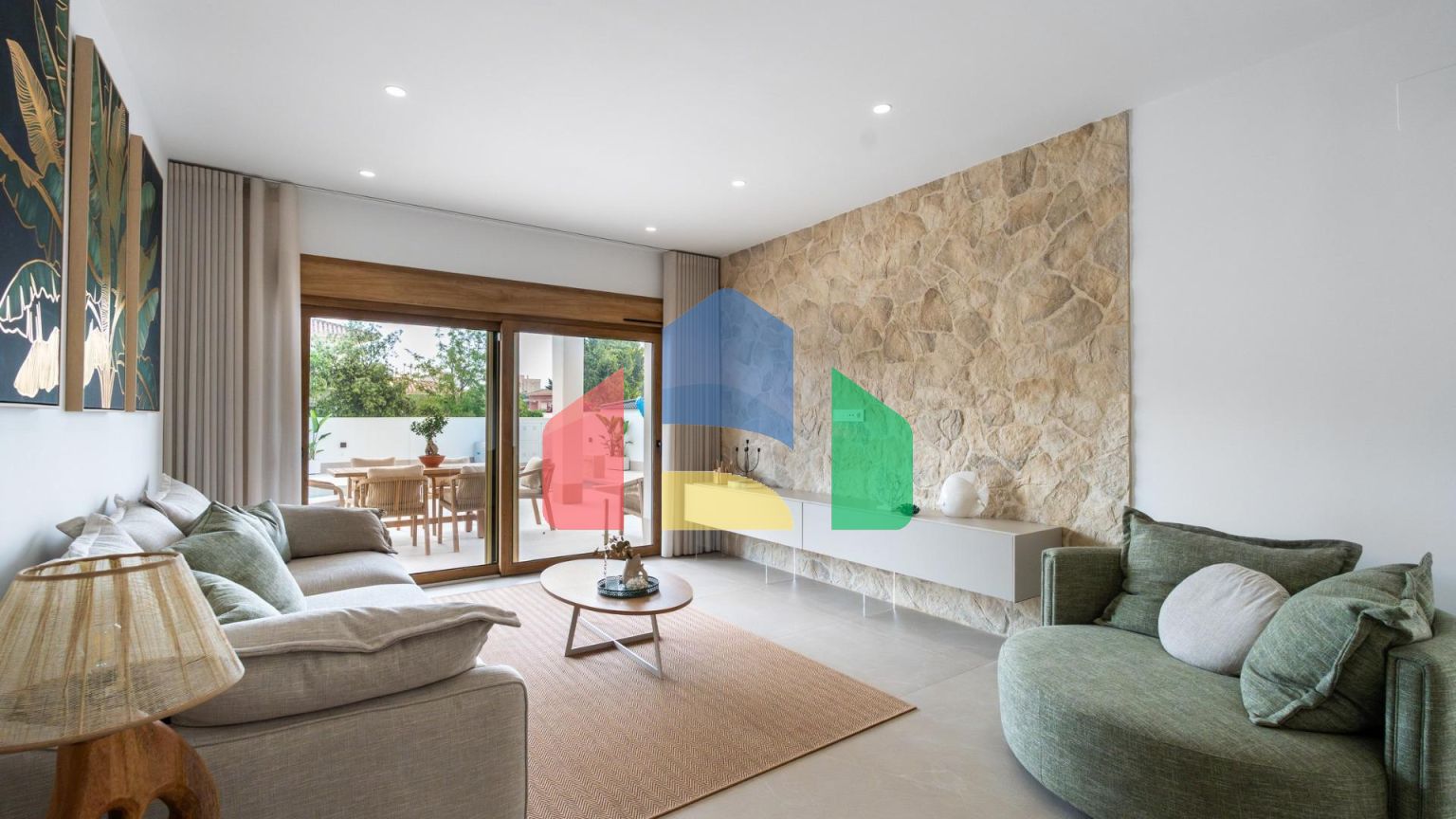 Роскошная вилла в 800 метрах от моря в Кампоамор, Южное побережье Бланка