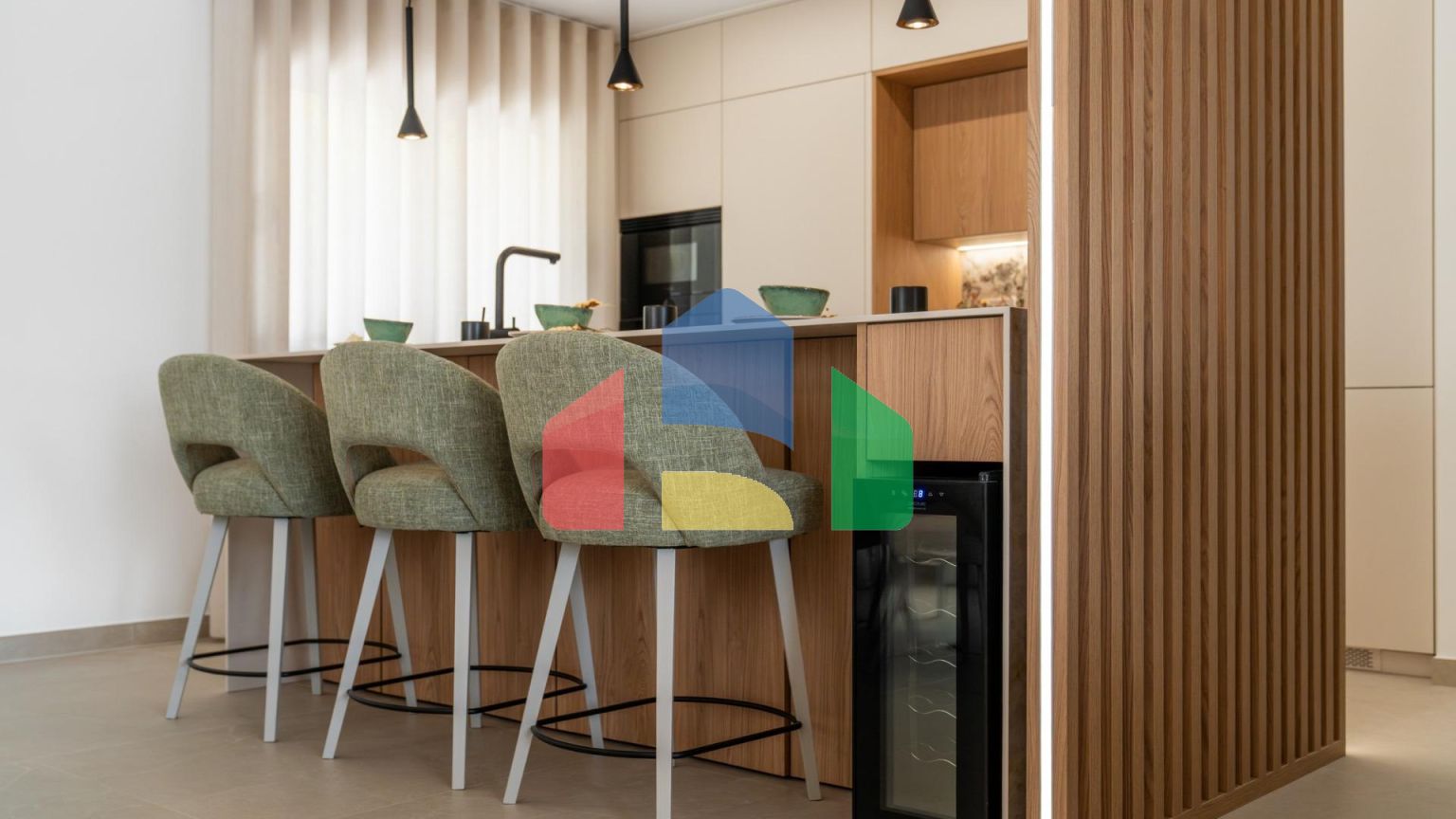 Роскошная вилла в 800 метрах от моря в Кампоамор, Южное побережье Бланка