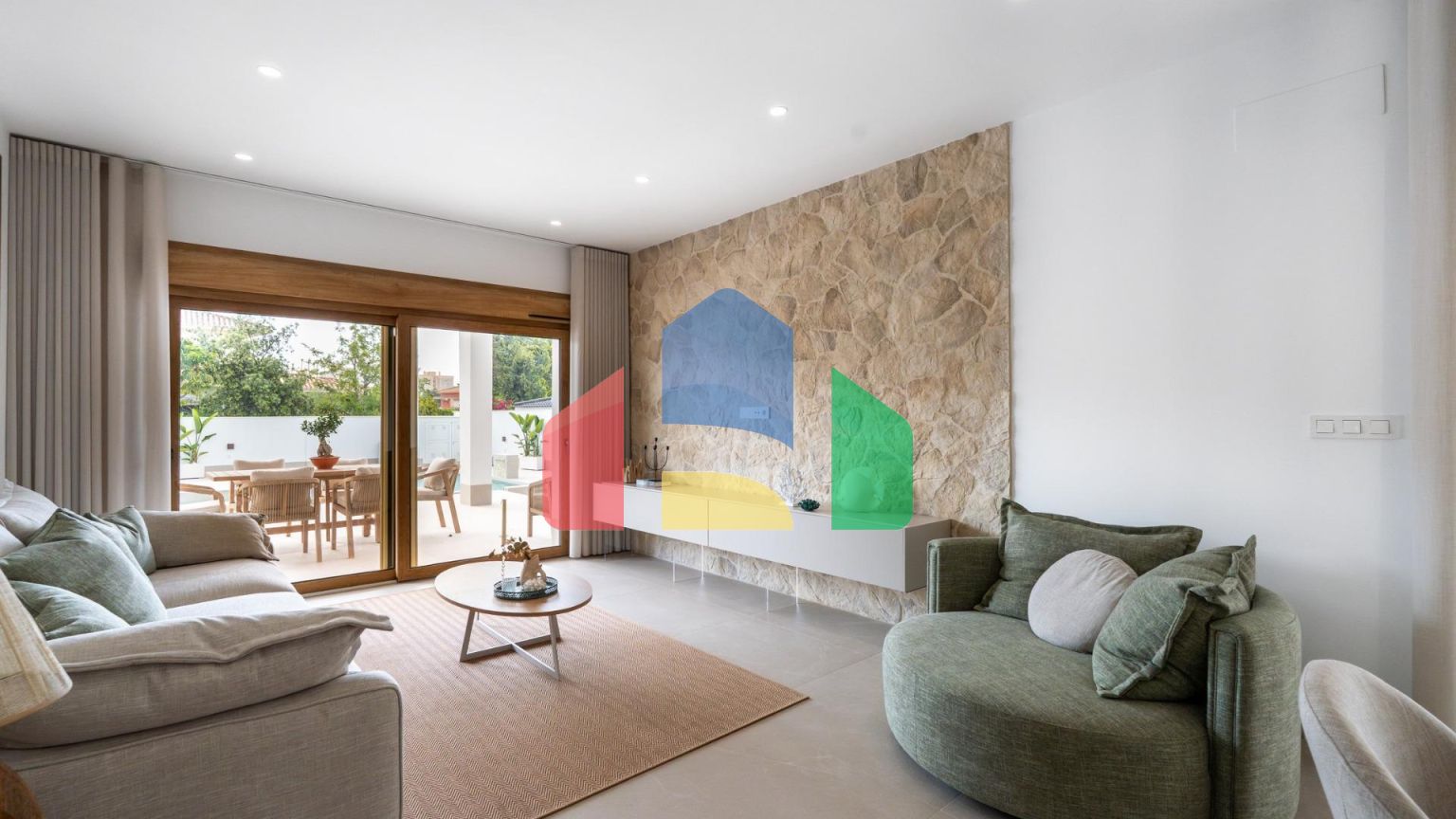 Роскошная вилла в 800 метрах от моря в Кампоамор, Южное побережье Бланка