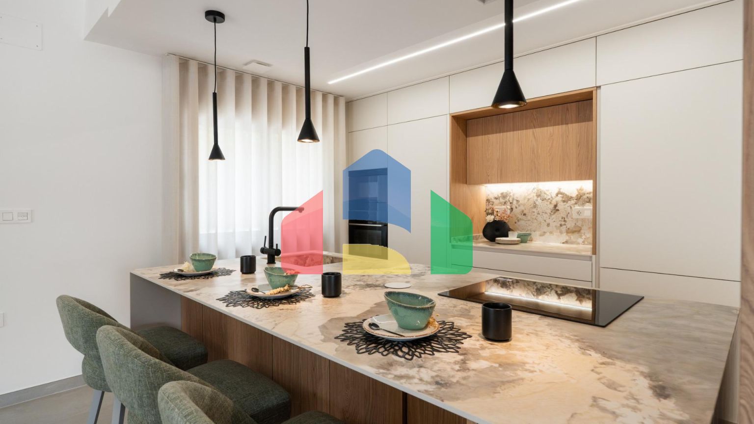 Роскошная вилла в 800 метрах от моря в Кампоамор, Южное побережье Бланка