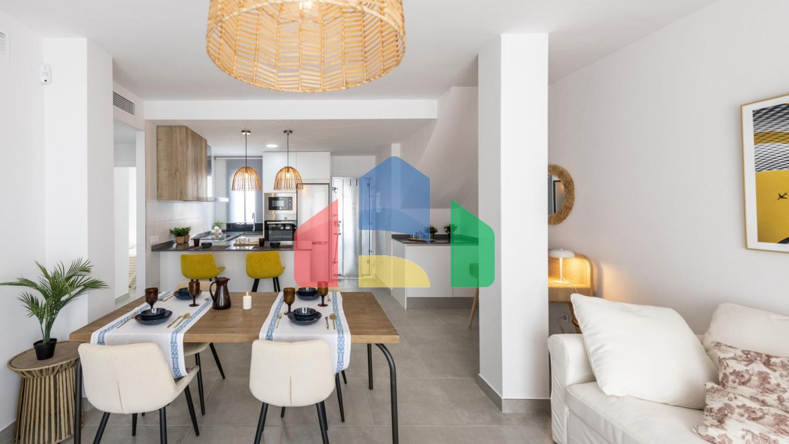 НОВЫЙ ЖИЛОЙ КОМПЛЕКС В ОРИУЭЛА КОСТА