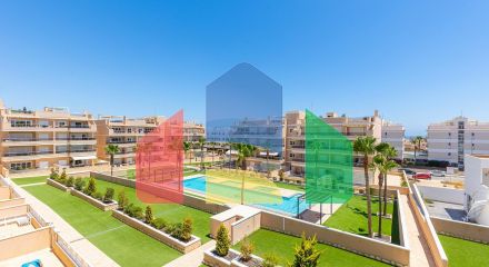 ШИКАРНЫЕ АПАРТАМЕНТЫ В ORIHUELA COSTA. 2 СПАЛЬНИ. 2 ВАННЫЕ КОМНАТЫ. ГАРАЖ И БАССЕЙН. ТЕРРАСА 16М2.