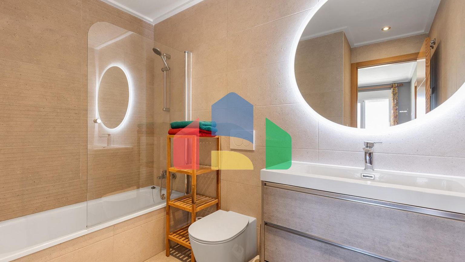 ШИКАРНЫЕ АПАРТАМЕНТЫ В ORIHUELA COSTA. 2 СПАЛЬНИ. 2 ВАННЫЕ КОМНАТЫ. ГАРАЖ И БАССЕЙН. ТЕРРАСА 16М2.