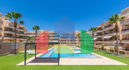 ШИКАРНЫЕ АПАРТАМЕНТЫ В ORIHUELA COSTA. 2 СПАЛЬНИ. 2 ВАННЫЕ КОМНАТЫ. ГАРАЖ И БАССЕЙН. ТЕРРАСА 16М2.