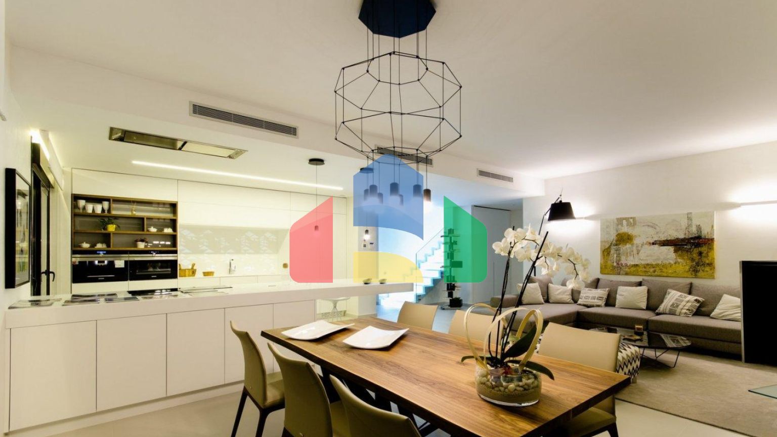 НОВЫЕ СТРОИТЕЛЬНЫЕ ВИЛЛЫ В 250 М ОТ ПЛЯЖА В КАМПУМОРЕ