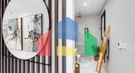 НОВОСТРОЙ В ПРИВАТНОМ КОМПЛЕКСЕ! 2 СПАЛЬНИ. 2 ВАННЫЕ КОМ. ГАРАЖ+КЛАДОВКА. САУНА. ТРЕН-ЗАЛ. ДЖАКУЗИ. НОВОСТРОЙ В ПРИВАТНОМ КОМПЛЕКСЕ! 2 СПАЛЬНИ. 2 ВАННЫЕ КОМ. ГАРАЖ+КЛАДОВКА. САУНА. ТРЕН-ЗАЛ. ДЖАКУЗИ.