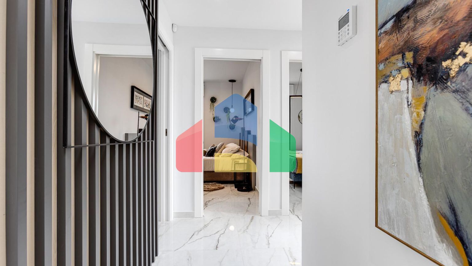 НОВОСТРОЙ В ПРИВАТНОМ КОМПЛЕКСЕ! 2 СПАЛЬНИ. 2 ВАННЫЕ КОМ. ГАРАЖ+КЛАДОВКА. САУНА. ТРЕН-ЗАЛ. ДЖАКУЗИ.