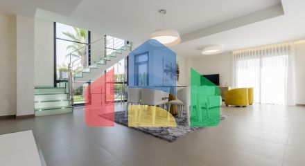 НОВЫЕ СТРОИТЕЛЬНЫЕ ВИЛЛЫ В 250 М ОТ ПЛЯЖА В КАМПУМОРЕ