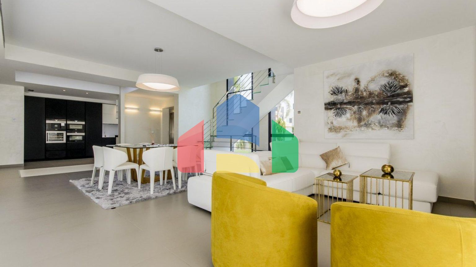 НОВЫЕ СТРОИТЕЛЬНЫЕ ВИЛЛЫ В 250 М ОТ ПЛЯЖА В КАМПУМОРЕ