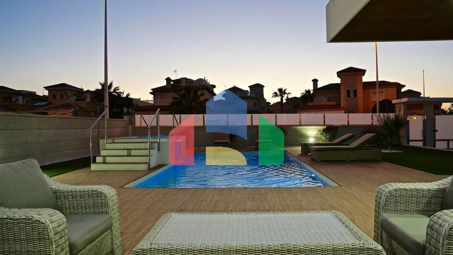 НОВЫЕ ВИЛЛЫ В КАМПОАМОРЕ