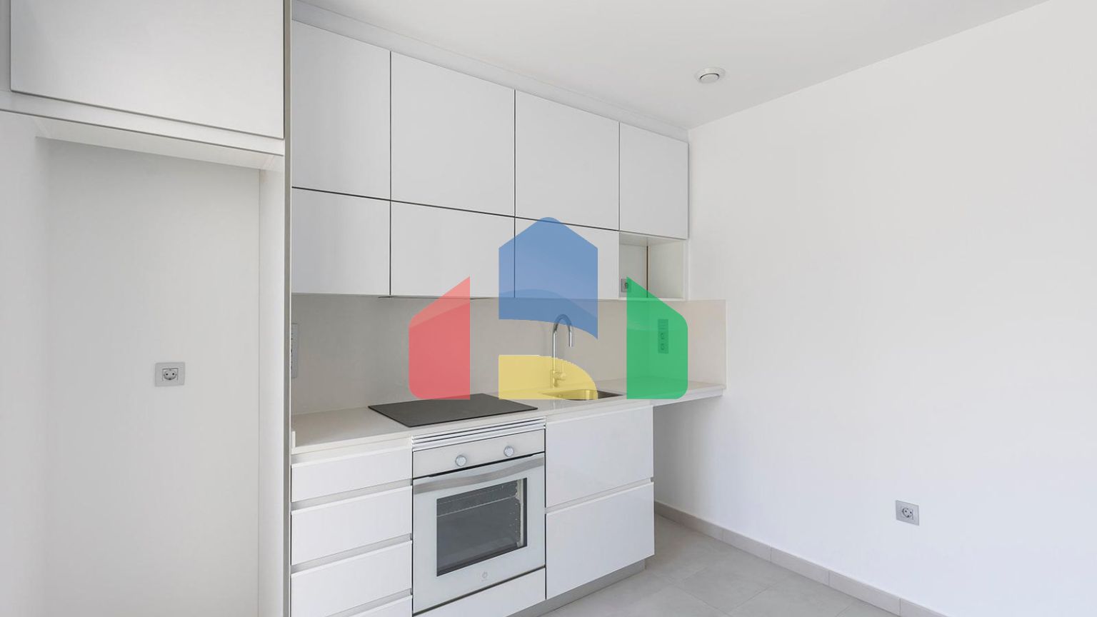 ВИЛЛА НОВОСТРОЙ. 3 СПАЛЬНИ. 2 ВАННЫЕ КОМНАТЫ. 140М2 УЧАСТОК. ГАРАЖ+БАССЕЙН.