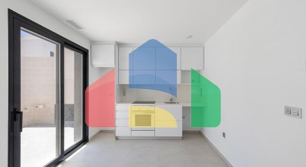 ВИЛЛА НОВОСТРОЙ. 3 СПАЛЬНИ. 2 ВАННЫЕ КОМНАТЫ. 140М2 УЧАСТОК. ГАРАЖ+БАССЕЙН.