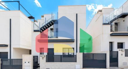 ВИЛЛА НОВОСТРОЙ. 3 СПАЛЬНИ. 2 ВАННЫЕ КОМНАТЫ. 140М2 УЧАСТОК. ГАРАЖ+БАССЕЙН.