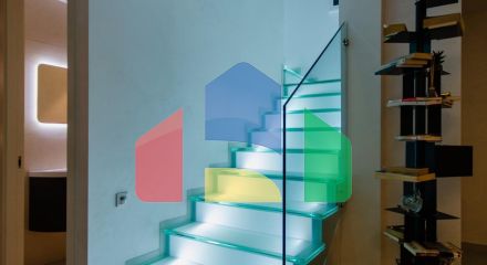 НОВОЕ СТРОИТЕЛЬСТВО В ОРИХУЭЛА-КОСТА. 4 СПАЛЬНИ. УЧASTOK. ГАРАЖ. СОБСВЕННЫЙ БАСЕЙН. ПЛЯЖ ВСЕГО в 350 МЕТРАХ.