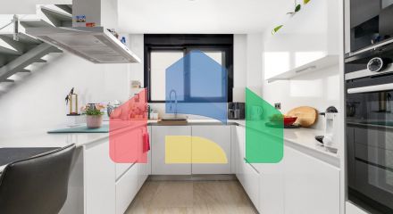 ВИЛЛА НОВОСТРОЙ. 3 СПАЛЬНИ. 3 ВАННЫЕ КОМНАТЫ. 171 М2 УЧАСТОК. БАССЕЙН. 194М2 ПЛОЩАДЬ.