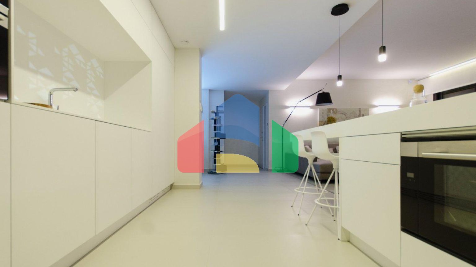 НОВЫЕ СТРОИТЕЛЬНЫЕ ВИЛЛЫ В 250 М ОТ ПЛЯЖА В КАМПУМОРЕ