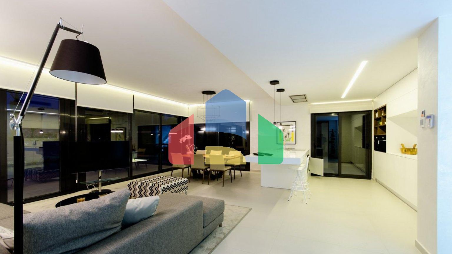 НОВЫЕ СТРОИТЕЛЬНЫЕ ВИЛЛЫ В 250 М ОТ ПЛЯЖА В КАМПУМОРЕ