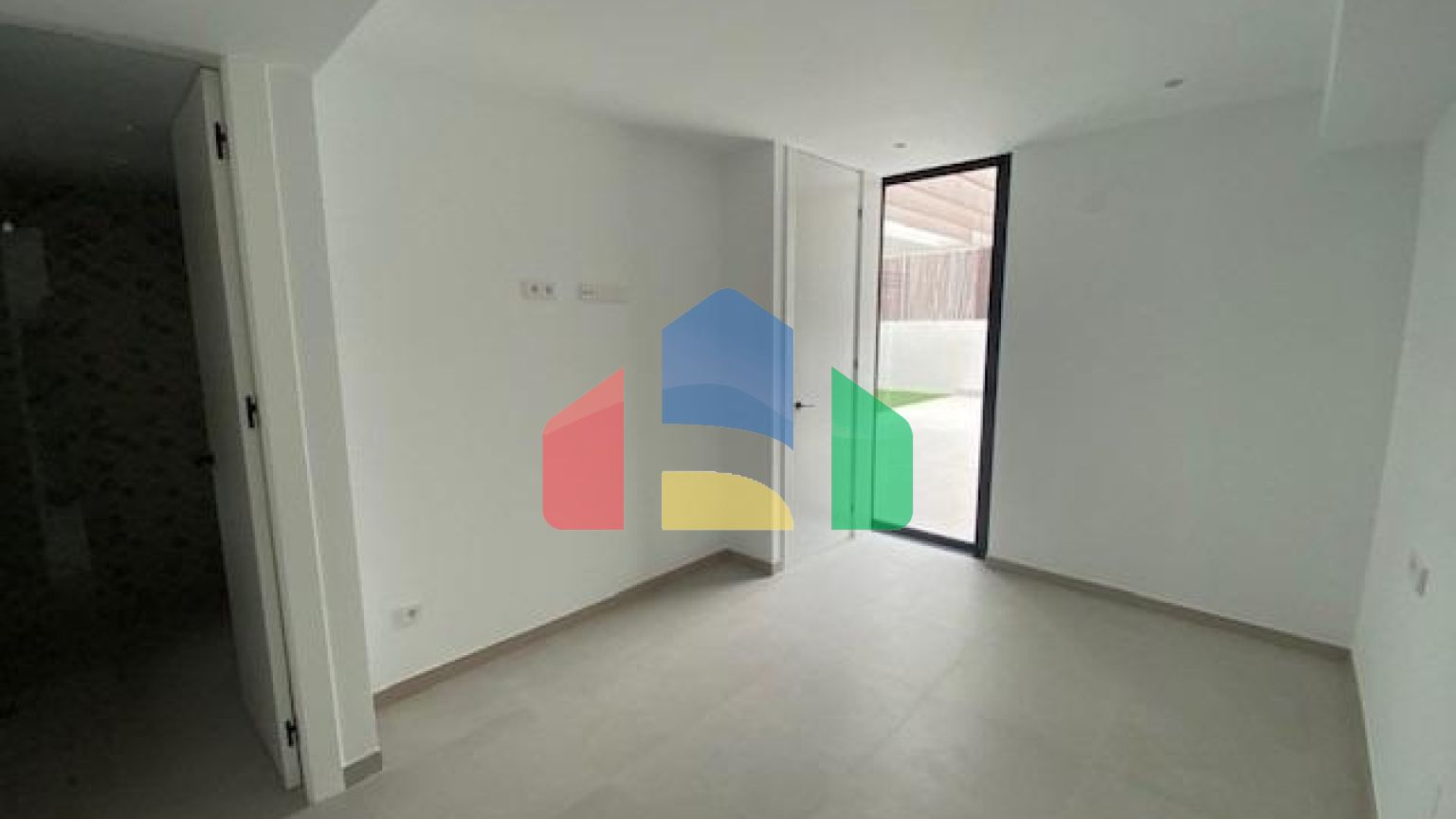 НОВЫЕ ВИЛЛЫ В ОРИУЭЛА КОСТА