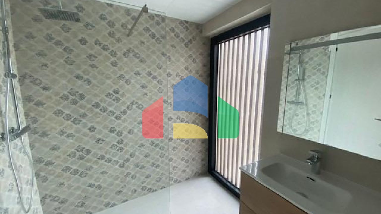 НОВЫЕ ВИЛЛЫ В ОРИУЭЛА КОСТА