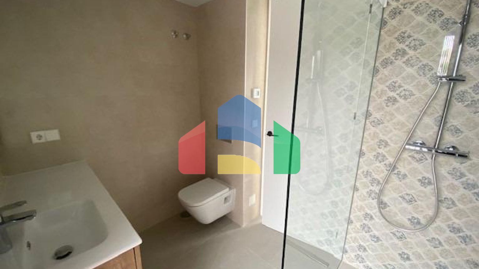 НОВЫЕ ВИЛЛЫ В ОРИУЭЛА КОСТА