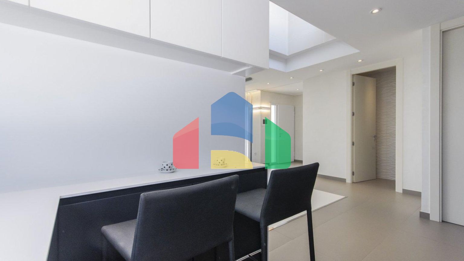 НОВЫЕ СТРОИТЕЛЬНЫЕ ВИЛЛЫ В 250 М ОТ ПЛЯЖА В КАМПУМОРЕ