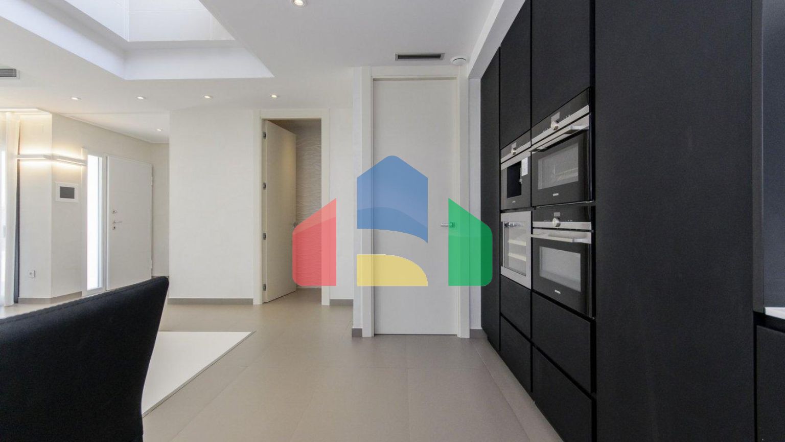 НОВЫЕ СТРОИТЕЛЬНЫЕ ВИЛЛЫ В 250 М ОТ ПЛЯЖА В КАМПУМОРЕ