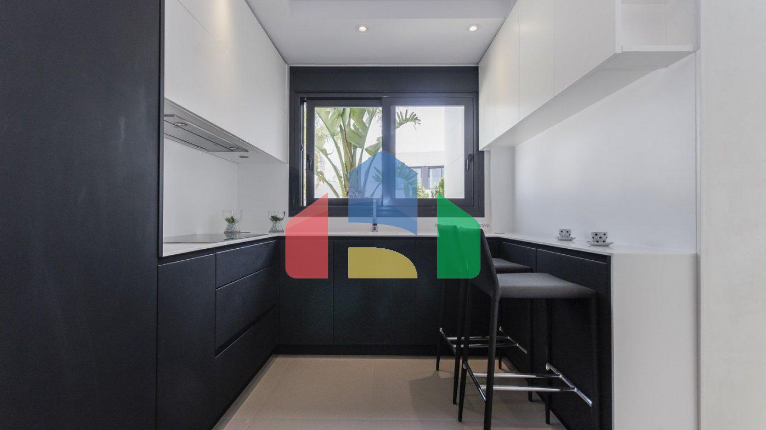 НОВЫЕ СТРОИТЕЛЬНЫЕ ВИЛЛЫ В 250 М ОТ ПЛЯЖА В КАМПУМОРЕ