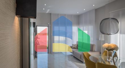 Современные виллы расположены рядом с Villamartin гольф, ориентированы на юго-восток.