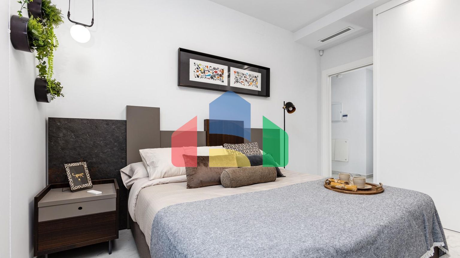 НОВЫЙ ЖИЛОЙ КОМПЛЕКС В ЛОС АЛЬТОС