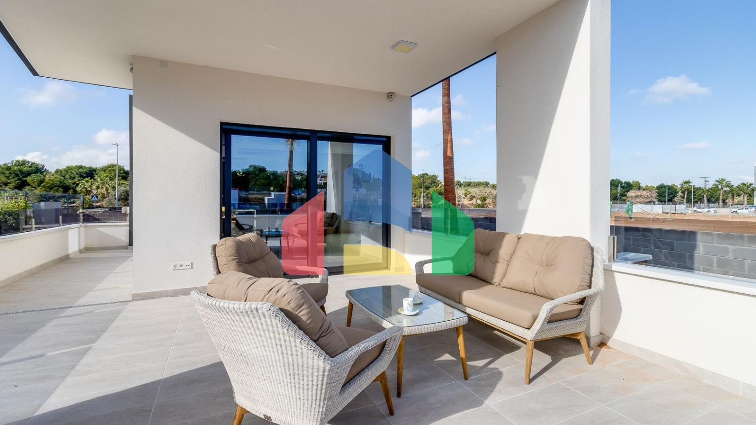 НОВЫЙ ЖИЛОЙ КОМПЛЕКС В ЛОС АЛЬТОС