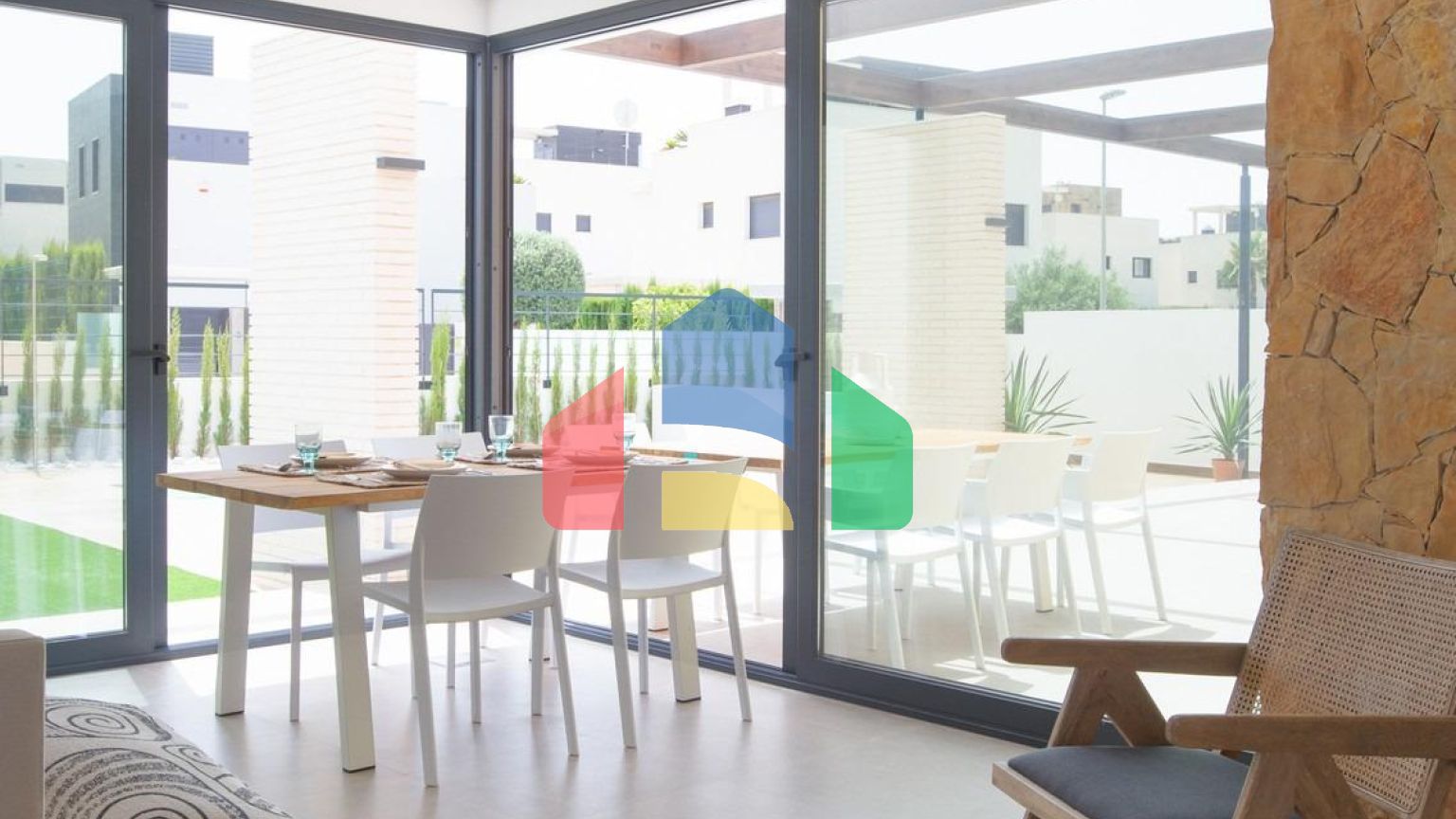 РОСКОШНАЯ ВИЛЛА НА ПЛЯЖЕ