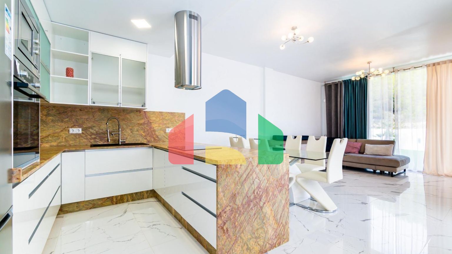 Эксклюзивный новый жилой комплекс в Ориуэла Коста