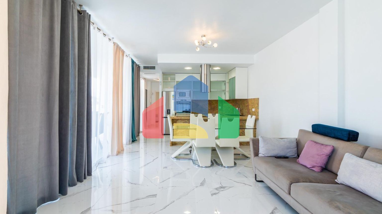 Эксклюзивный новый жилой комплекс в Ориуэла Коста