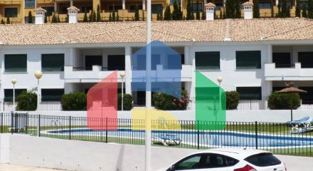 Продажа готовых апартаментов с ключом в Ломас-де-Кампоамор, Ориуэла Коста