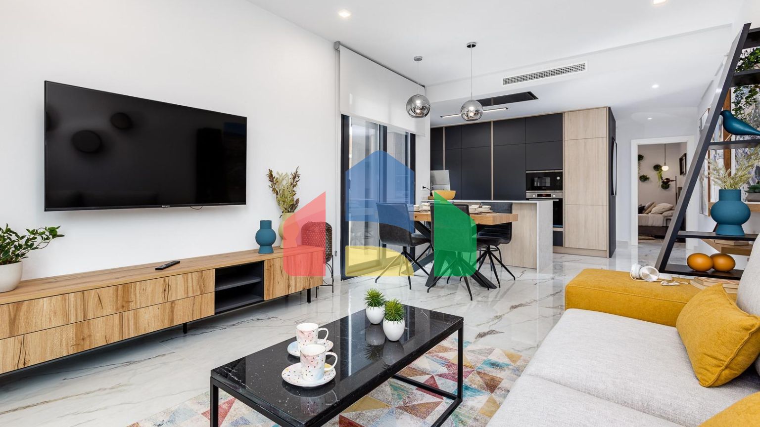 НОВОСТРОЙ В ПРИВАТНОМ КОМПЛЕКСЕ! 2 СПАЛЬНИ. 2 ВАННЫЕ КОМ. ГАРАЖ+КЛАДОВКА. САУНА. ТРЕН-ЗАЛ. ДЖАКУЗИ.