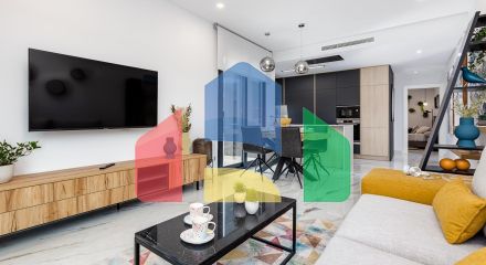 НОВОСТРОЙ В ПРИВАТНОМ КОМПЛЕКСЕ! 2 СПАЛЬНИ. 2 ВАННЫЕ КОМ. ГАРАЖ+КЛАДОВКА. САУНА. ТРЕН-ЗАЛ. ДЖАКУЗИ.