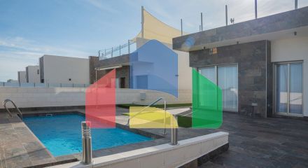 CONTEMPORARY VILLA NEXT TO THE GOLF COURSE