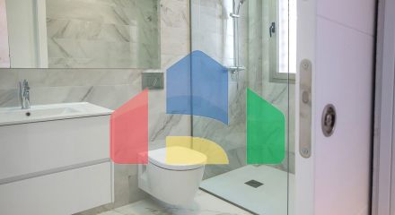 СОВРЕМЕННАЯ ВИЛЛА ПОСЛЕ ПОЛЯ ДЛЯ ГОЛЬФА