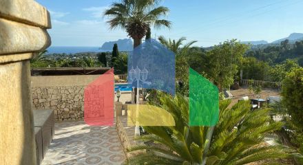 Великолепная вилла с прекрасным видом на Морайру и Кальпе