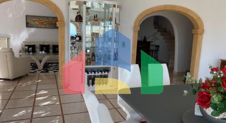 Великолепная вилла с прекрасным видом на Морайру и Кальпе