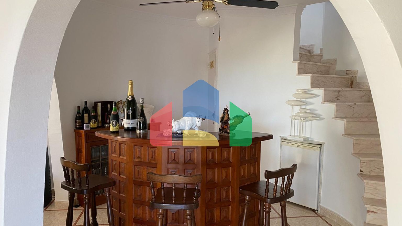 Великолепная вилла с прекрасным видом на Морайру и Кальпе