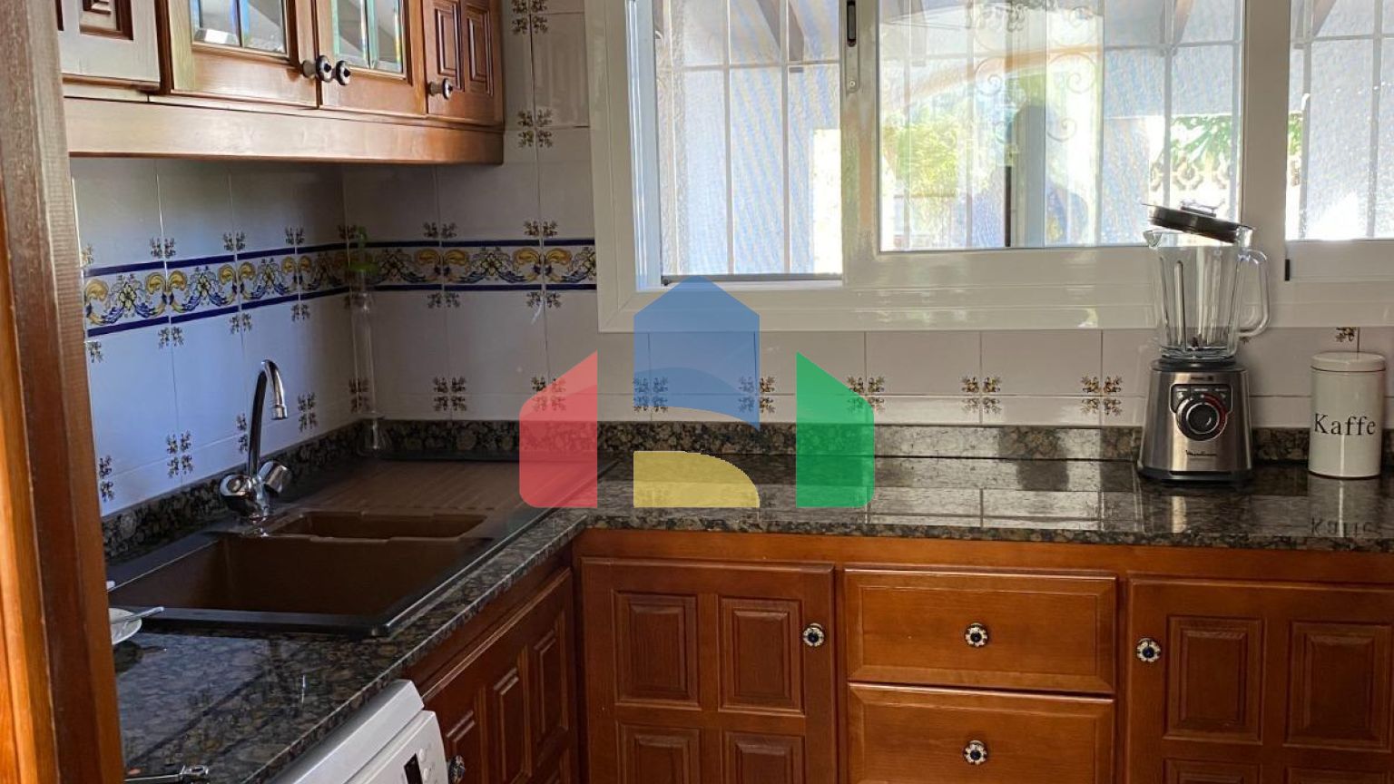 Великолепная вилла с прекрасным видом на Морайру и Кальпе