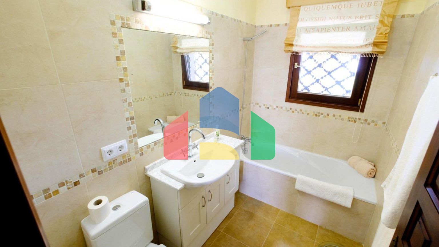 РОСКОШНЫЙ ДОМ В БЕНИССЕ