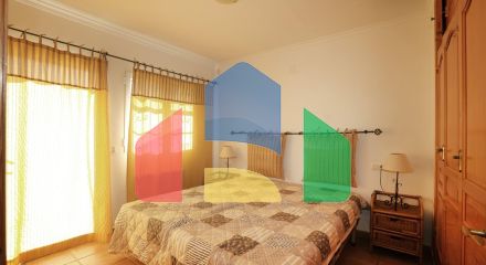 Вилла в средиземноморском стиле с бассейном и недалеко от моря